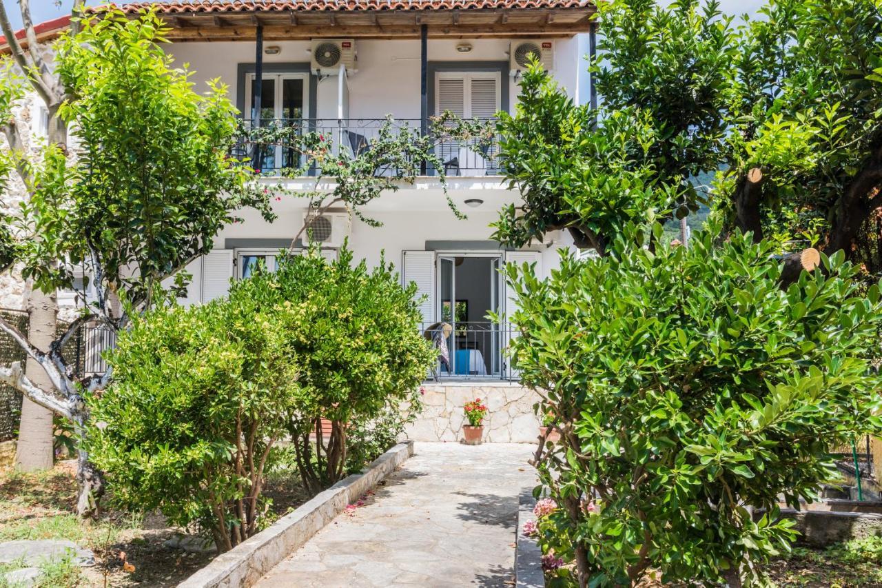 Irini Apartments And Studios Agios Gordios  Ngoại thất bức ảnh