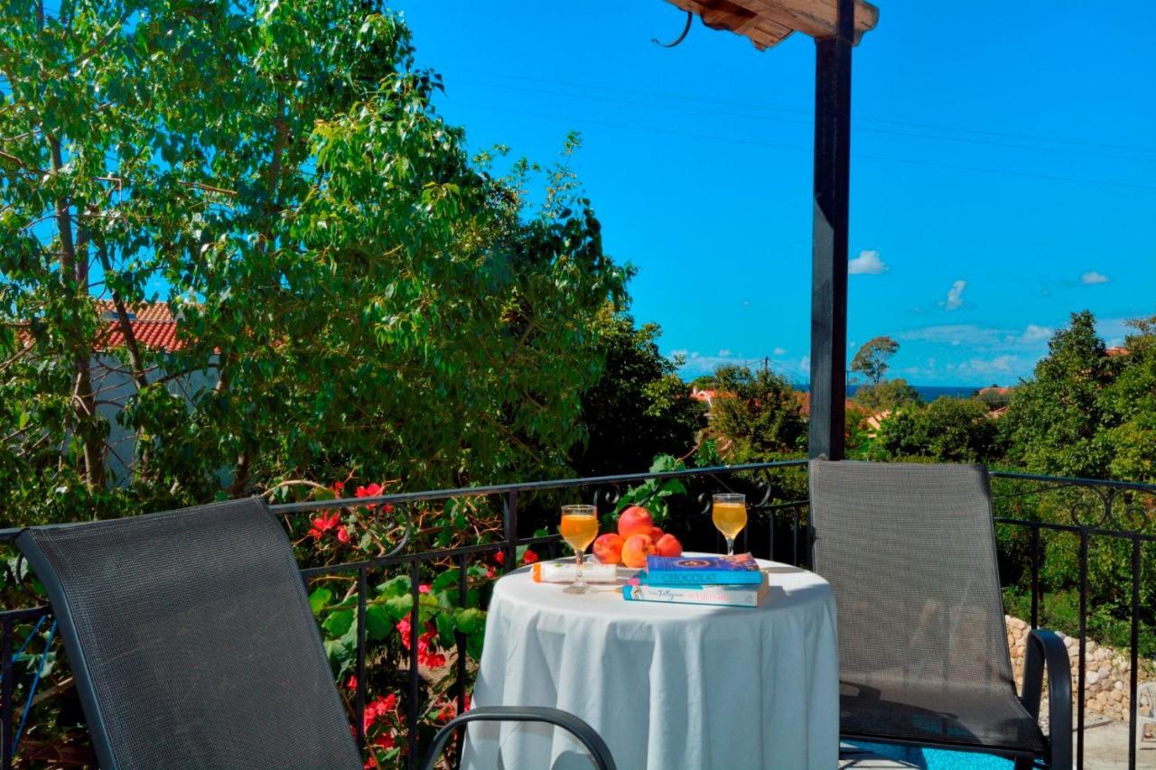 Irini Apartments And Studios Agios Gordios  Ngoại thất bức ảnh