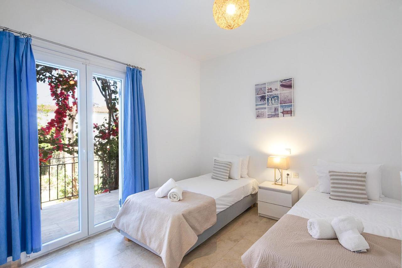 Irini Apartments And Studios Agios Gordios  Ngoại thất bức ảnh